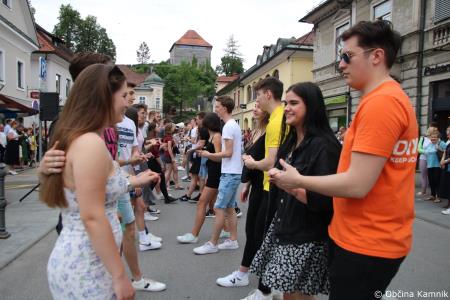 Po dveh letih Kamnik danes v znamenju maturantske četvorke (13)